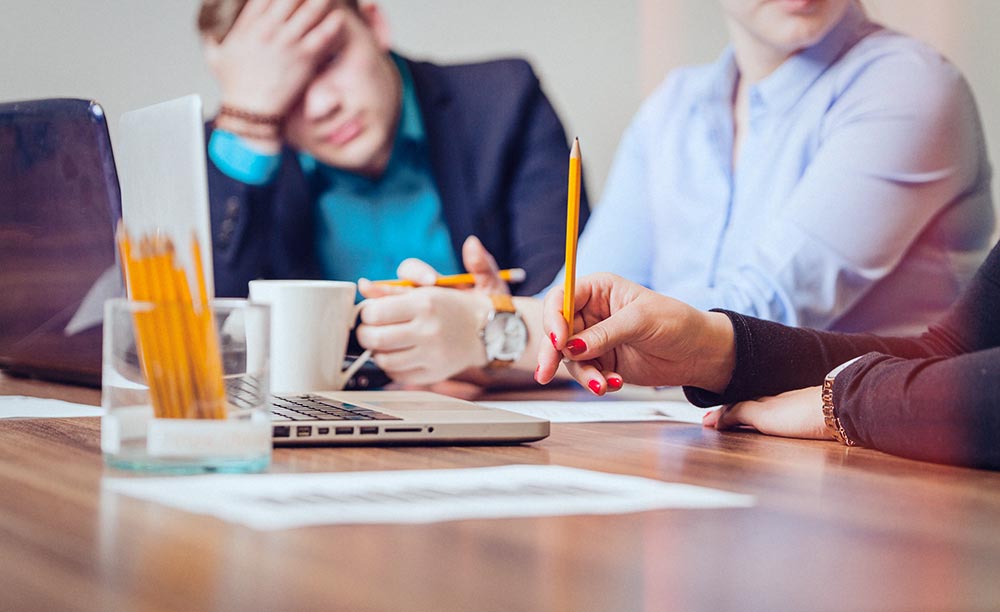 A leaders guide to addressing time wasting behaviours in your team
